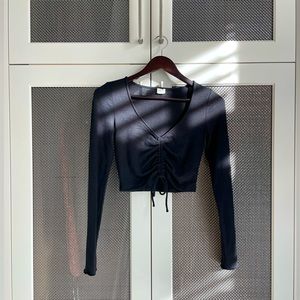 Wilfred Free long sleeved crop top